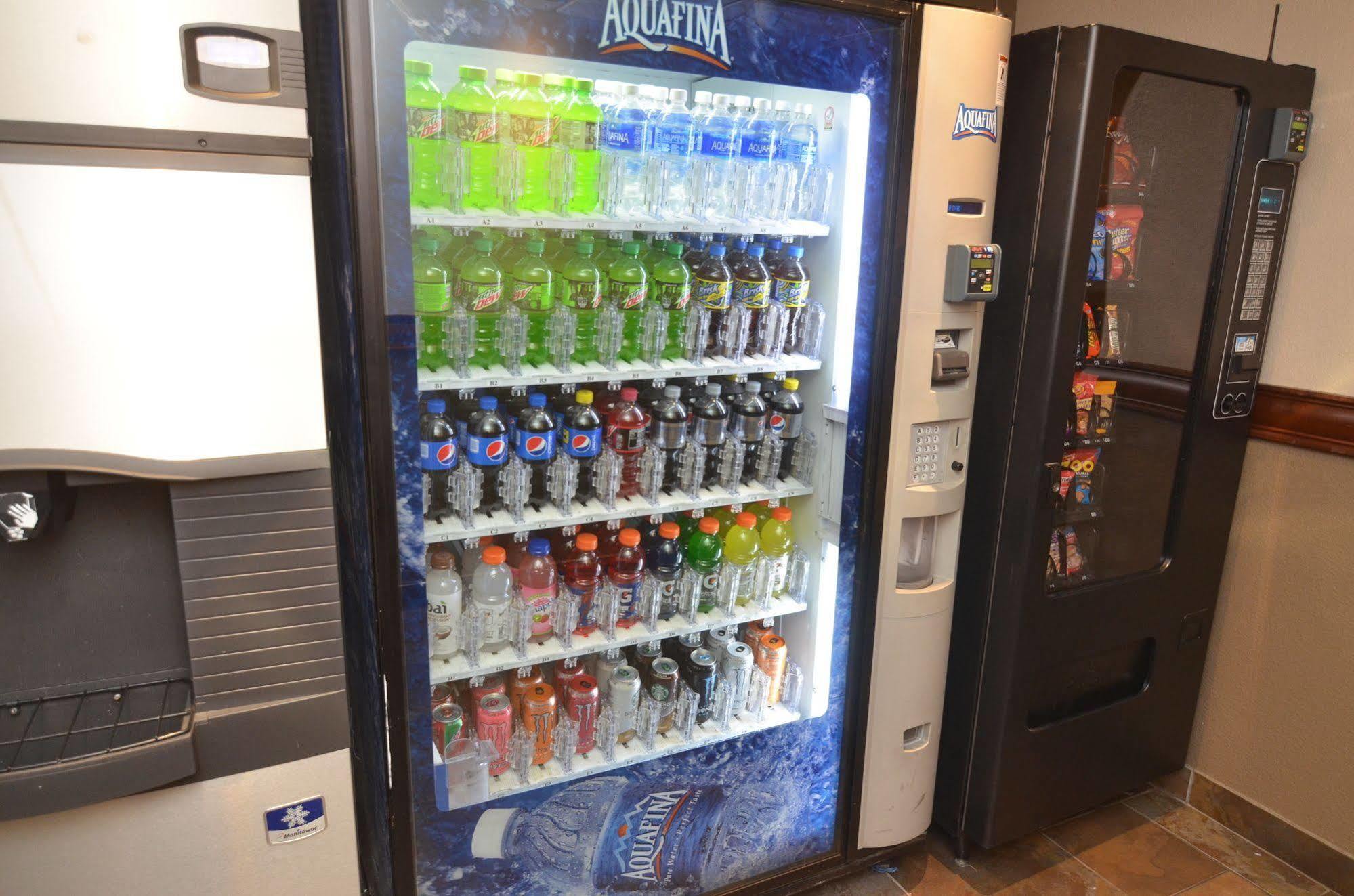 得梅因机场阿美瑞辛套房酒店酒店 外观 照片